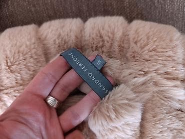 zenske broj: Sandro Ferrone ženska jakna sa kapuljačom, veličina S. Dvostrana at lalafo.rs — 3 zenske broj: Sandro Ferrone ženska jakna sa kapuljačom, veličina S. Dvostrana — 3