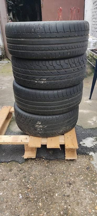 Prodajem Gume od mog auta, 2 gume su Michelin, 2 gume su Tigar, mogu na lalafo.rs — 1 Prodajem Gume od mog auta, 2 gume su Michelin, 2 gume su Tigar, mogu — 1