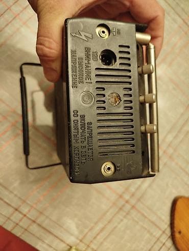 Retro televizor stari mali tv. Nepoznato stanje. Dijagonala ekrana na lalafo.rs — 10 Retro televizor stari mali tv. Nepoznato stanje. Dijagonala ekrana — 10