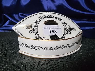 Antiques: Satula engleska unikatna 1930 do 1950 g.Crown Staffordshire aukcijski at lalafo.rs — 1 Antiques: Satula engleska unikatna 1930 do 1950 g.Crown Staffordshire aukcijski — 1