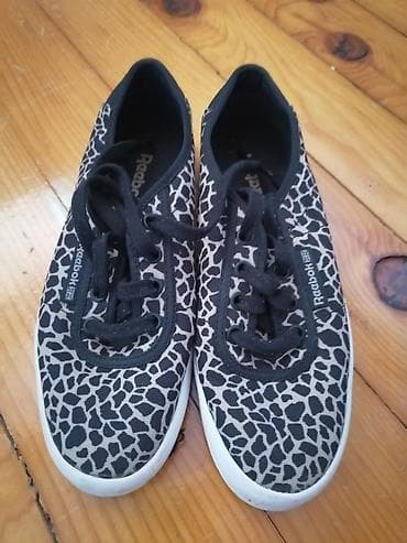 Patike "reebok" broj 38 jednom obuvene na lalafo.rs — 1 Patike "reebok" broj 38 jednom obuvene — 1