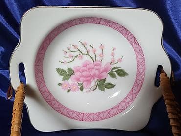 Ostalo: Japanska porcelanska bombonijera iz 70ih.god. Porcelanska bombonijera na lalafo.rs — 3 Ostalo: Japanska porcelanska bombonijera iz 70ih.god. Porcelanska bombonijera — 3