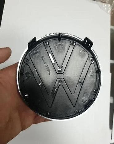 VW oznaka/znak za prednju masku – Golf 5 - Originalni prednji amblem na lalafo.rs VW oznaka/znak za prednju masku – Golf 5 - Originalni prednji amblem