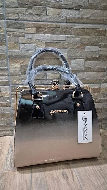 Nova Pandorin Torba Dobijena na poklon od bivšeg, Nikada Nošena uz na lalafo.rs — 3 Nova Pandorin Torba Dobijena na poklon od bivšeg, Nikada Nošena uz — 3