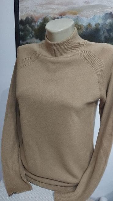 Majica od trikotaže, u odličnom stanju Pogledajte i ostale moje na lalafo.rs — 2 Majica od trikotaže, u odličnom stanju Pogledajte i ostale moje — 2