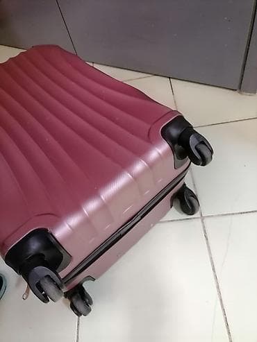 Kofer veći tvrdi NUOVO oko 65/45 /25 dobar ispravan Mogućnost dostave na lalafo.rs — 9 Kofer veći tvrdi NUOVO oko 65/45 /25 dobar ispravan Mogućnost dostave — 9