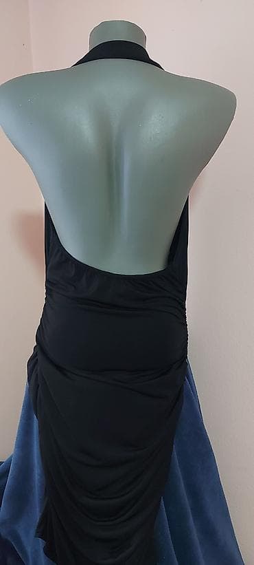 Personal Items: Crna, elegantna haljina uz telo, bez oštećenja. 950 din. Vel S/M Kao at lalafo.rs — 3 Personal Items: Crna, elegantna haljina uz telo, bez oštećenja. 950 din. Vel S/M Kao — 3