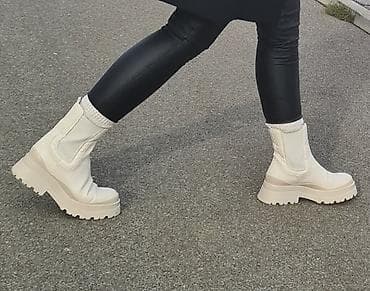 Stradivarius zenske cizme, veličina 38 na lalafo.rs — 3 Stradivarius zenske cizme, veličina 38 — 3