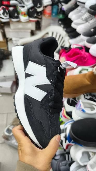 New balance 327 patike NOVO Novo Brojevi 36 do 46, zavisi od modela na lalafo.rs — 10 New balance 327 patike NOVO Novo Brojevi 36 do 46, zavisi od modela — 10