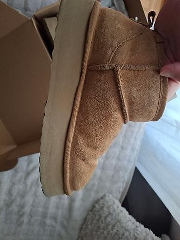 Ugg obuća 38, bоја - Braon na lalafo.rs — 5 Ugg obuća 38, bоја - Braon — 5