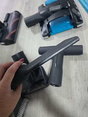 Philips bežični štapni usisivač – 8000 Kupljen 06.03.2025, u na lalafo.rs — 10 Philips bežični štapni usisivač – 8000 Kupljen 06.03.2025, u — 10