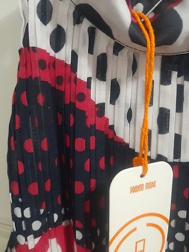 dve suknje po: Plisirana haljina BONITO – Pronto Moda svilenkasta plisirana - Model na lalafo.rs — 5 dve suknje po: Plisirana haljina BONITO – Pronto Moda svilenkasta plisirana - Model — 5