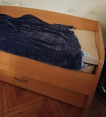 Drveni krevet za jednu osobu sa fiokom za odlaganje - Dimenzije na lalafo.rs — 2 Drveni krevet za jednu osobu sa fiokom za odlaganje - Dimenzije — 2