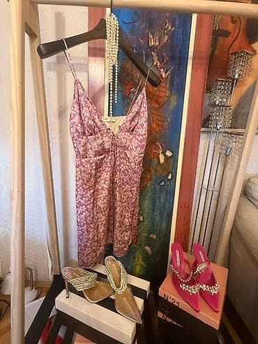 Pull&Bear mini haljina na bretelepotpuno nova - Brend na lalafo.rs — 1 Pull&Bear mini haljina na bretelepotpuno nova - Brend — 1