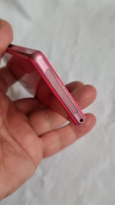 Sony Xperia (kompakt) – ružičasta boja - ekran - Zadnja kamera na lalafo.rs — 6 Sony Xperia (kompakt) – ružičasta boja - ekran - Zadnja kamera — 6