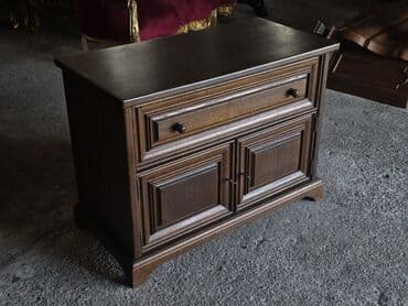 Matresses: Drvena komoda/TV ormarić u klasičnom stilu - Materijal: masivno drvo at lalafo.rs — 9 Matresses: Drvena komoda/TV ormarić u klasičnom stilu - Materijal: masivno drvo — 9