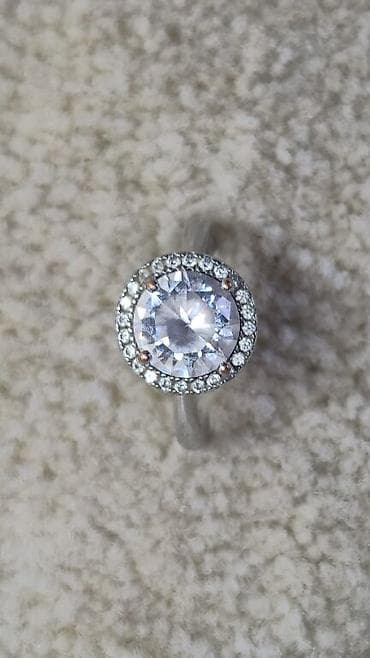 2 prstena prodaje se kao set 300, posebno po 200 na lalafo.rs — 3 2 prstena prodaje se kao set 300, posebno po 200 — 3