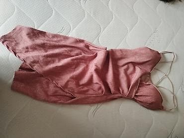 Ženska mini haljina sa tankim bretelama, dostupna u više boja: - crna na lalafo.rs — 1 Ženska mini haljina sa tankim bretelama, dostupna u više boja: - crna — 1