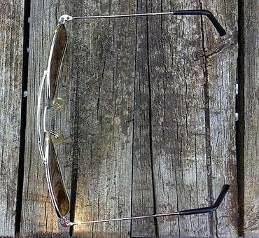 za svaki dan: OVERSIZE 1980s aviator vintage sunglasses. Iuzzetno kvalitetne vintage at lalafo.rs — 7 za svaki dan: OVERSIZE 1980s aviator vintage sunglasses. Iuzzetno kvalitetne vintage — 7