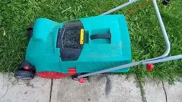 **Skidač mahovine-vertikulator Bosch UniversalVerticut 1100** ID na lalafo.rs — 3 **Skidač mahovine-vertikulator Bosch UniversalVerticut 1100** ID — 3