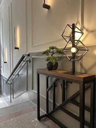 Antique Console Tables: KONZOLNI STOLOVI UREĐENJE HODNIKA | at lalafo.rs — 6 Antique Console Tables: KONZOLNI STOLOVI UREĐENJE HODNIKA | — 6