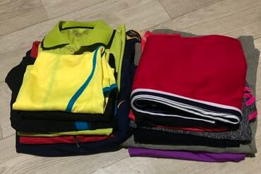 Komplet sportske odeće, Za odrasle, Upotrebljenо na lalafo.rs Komplet sportske odeće, Za odrasle, Upotrebljenо