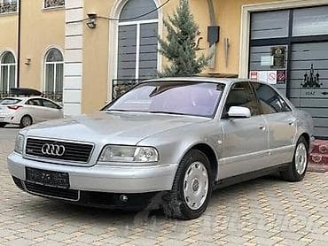 Audi A8 (D2) – luksuzna limuzina u srebrnoj boji I audi A4kompletan u na lalafo.rs Audi A8 (D2) – luksuzna limuzina u srebrnoj boji I audi A4kompletan u