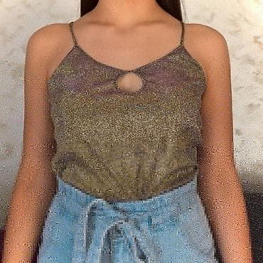 Majica od lamiranog elastičnog materijala. Šivena u maloj radnji na lalafo.rs — 1 Majica od lamiranog elastičnog materijala. Šivena u maloj radnji — 1