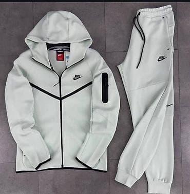 Muške komplet trenerke M,L,XL,XXL veličine 4300 din
pb na lalafo.rs — 2 Muške komplet trenerke M,L,XL,XXL veličine 4300 din
pb — 2