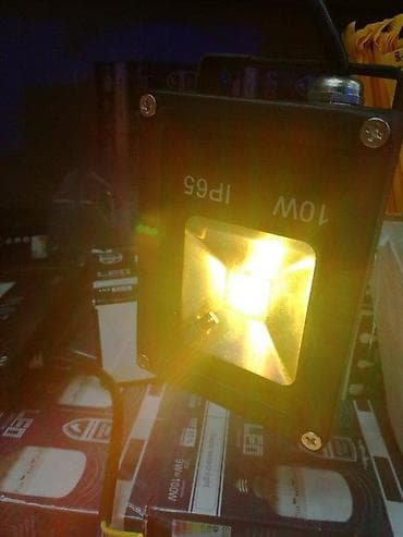 RGB Reflektor 10w. Rgb reflektor daljinski upravljač ima 24 tastera na lalafo.rs — 6 RGB Reflektor 10w. Rgb reflektor daljinski upravljač ima 24 tastera — 6