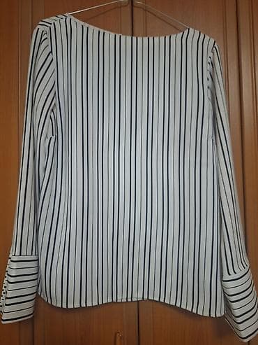 Bluza NOVA original H&M bela sa crnim prugama, br. 40! Vrlo na lalafo.rs Bluza NOVA original H&M bela sa crnim prugama, br. 40! Vrlo