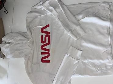 duks vel m: Bela dukserica s kapuljačom sa crvenim NASA logotipom (vertikalno at lalafo.rs — 1 duks vel m: Bela dukserica s kapuljačom sa crvenim NASA logotipom (vertikalno — 1