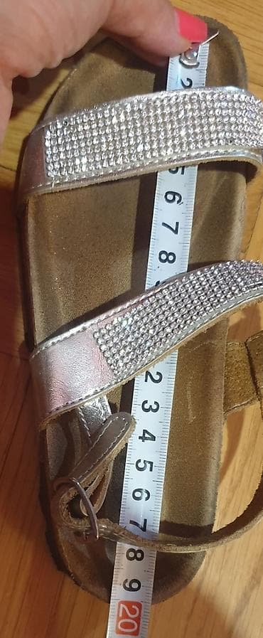 Sonia c. - italijanske kozne sandale sa cirkonima, decije, za na lalafo.rs — 7 Sonia c. - italijanske kozne sandale sa cirkonima, decije, za — 7