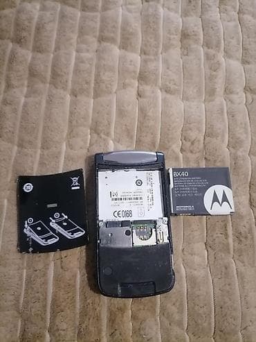 Motorola preklopni telefon (RAZR serija) - Klasični preklopni dizajn na lalafo.rs — 5 Motorola preklopni telefon (RAZR serija) - Klasični preklopni dizajn — 5