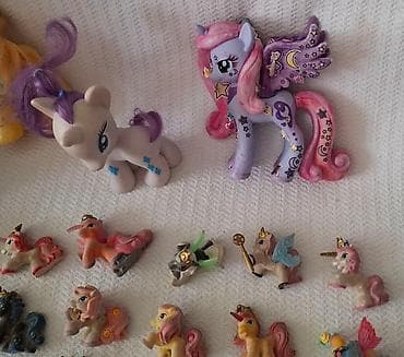 Obiman set igračaka inspirisan serijalom My Little Pony. Uključuje na lalafo.rs — 6 Obiman set igračaka inspirisan serijalom My Little Pony. Uključuje — 6