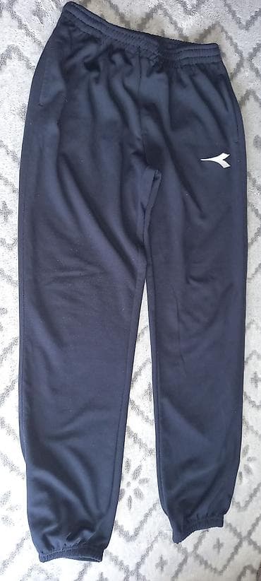 Original diadora trenerka u izuzetnom stanju,velicine 162 na lalafo.rs — 3 Original diadora trenerka u izuzetnom stanju,velicine 162 — 3