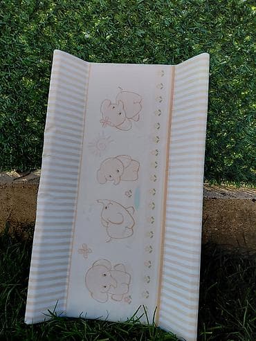 Podloga za presvlačenje beba – Cam - Model: Cam (etiketa na na lalafo.rs Podloga za presvlačenje beba – Cam - Model: Cam (etiketa na