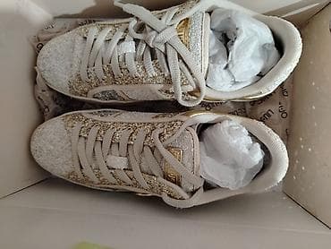 Women's Footwear: Postarina gratis Liu Jo ženske patike u kutiji – svetlucave at lalafo.rs — 5 Women's Footwear: Postarina gratis Liu Jo ženske patike u kutiji – svetlucave — 5