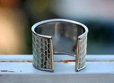 Vintage Wide Python narukvica. Pithon narukvica 4,5cm - Sa metalnom na lalafo.rs Vintage Wide Python narukvica. Pithon narukvica 4,5cm - Sa metalnom