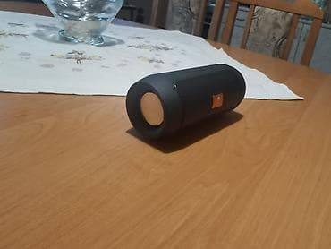 Electronics: Na prodaju nov, nekorišćen bluetooth zvučnik. Zgodan za nošenje i ima at lalafo.rs — 2 Electronics: Na prodaju nov, nekorišćen bluetooth zvučnik. Zgodan za nošenje i ima — 2
