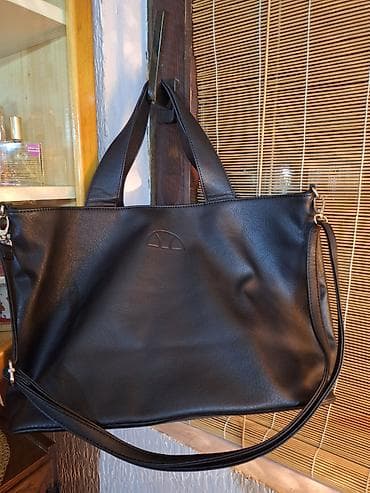 zenske original guess: Elesse velika torba bez ostecenja, nosena jednom. Dno torbe 38cm na lalafo.rs — 1 zenske original guess: Elesse velika torba bez ostecenja, nosena jednom. Dno torbe 38cm — 1