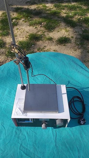 Magnetna mešalica sa grejnom pločom i kontrolnom sondom Steinberg na lalafo.rs Magnetna mešalica sa grejnom pločom i kontrolnom sondom Steinberg