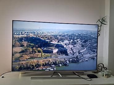 PHILIPS 58PUS8536/12 star nesto malo preko 3 god Desna strana tv-a na lalafo.rs — 3 PHILIPS 58PUS8536/12 star nesto malo preko 3 god Desna strana tv-a — 3