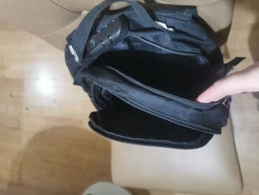 Ostalo: Crni ranac. Made in Swiss ojacan. Nеma ostecenja .Duzina 50cm,sirina na lalafo.rs — 7 Ostalo: Crni ranac. Made in Swiss ojacan. Nеma ostecenja .Duzina 50cm,sirina — 7