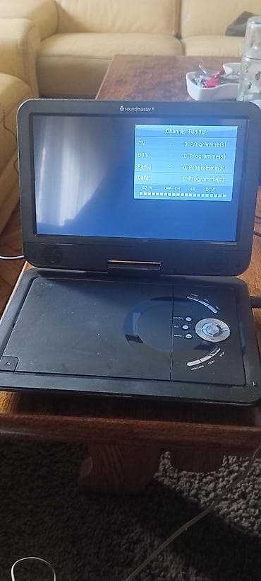 Prenosivi DVD plejer sa TV/DVB-T tunerom – Soundmaster - Model na lalafo.rs Prenosivi DVD plejer sa TV/DVB-T tunerom – Soundmaster - Model