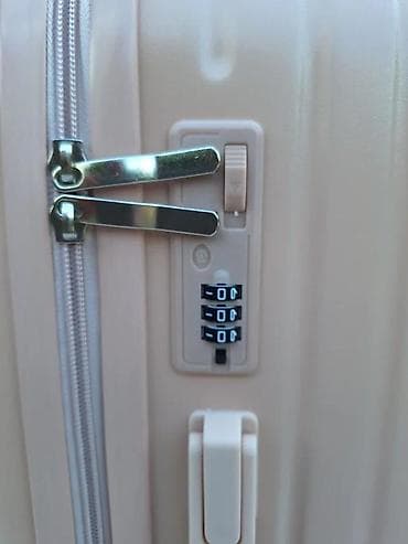 Kids' costumes: Tvrdi kofer sa dečjim motivima „Cinnamoroll“ - Materijal: čvrsta at lalafo.rs — 1 Kids' costumes: Tvrdi kofer sa dečjim motivima „Cinnamoroll“ - Materijal: čvrsta — 1