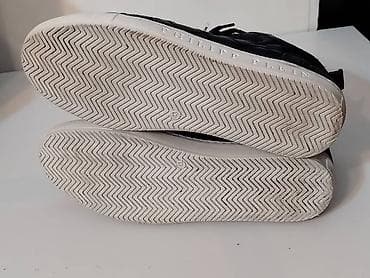 Muske patike Philipp Plein
Odlicno stanje
Broj 43
Gaziste 28 na lalafo.rs — 5 Muske patike Philipp Plein
Odlicno stanje
Broj 43
Gaziste 28 — 5