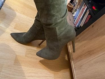 Maslinaste cizmice vel 38. tacan kalup… na lalafo.rs Maslinaste cizmice vel 38. tacan kalup…
