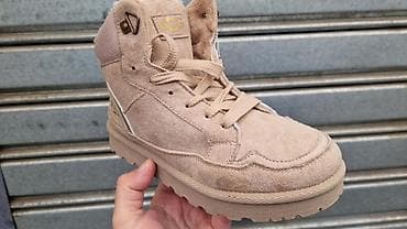 Nove UGG čizme 2 boje 36 do 41 za samo 3800 din na lalafo.rs — 1 Nove UGG čizme 2 boje 36 do 41 za samo 3800 din — 1