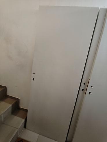cepaci za drva: Sobna drvena vrata – bele boje, ravna (bez zuba i bez štoka) na lalafo.rs — 2 cepaci za drva: Sobna drvena vrata – bele boje, ravna (bez zuba i bez štoka) — 2